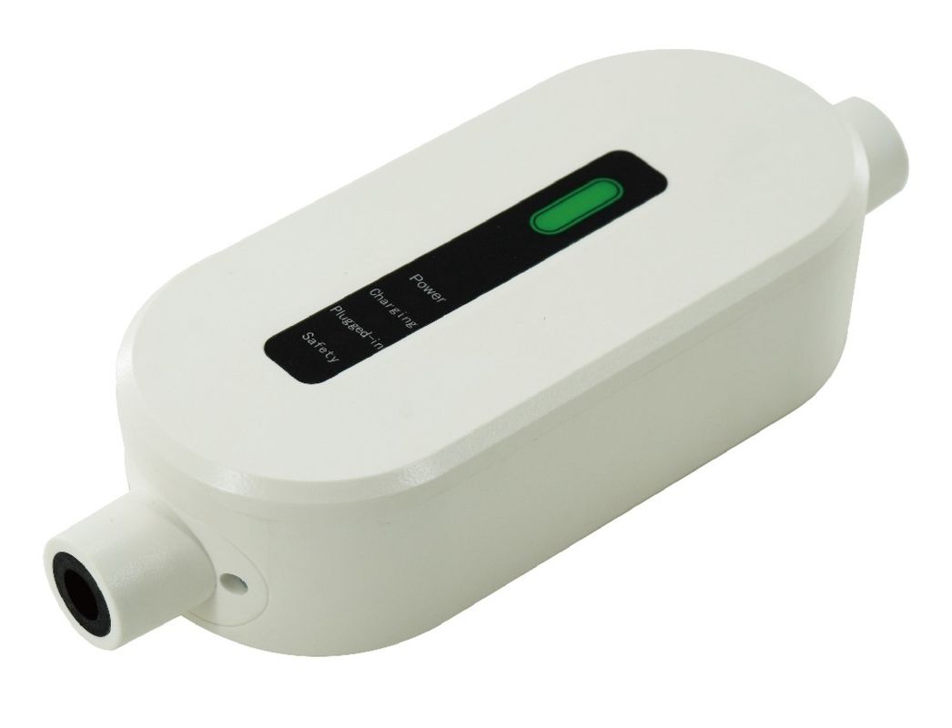 16A 32A ポータブルEV充電器タイプ2 電動車充電箱 IP55ケーブル